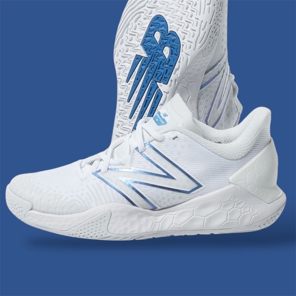 New Balance Fresh Foam Lav V2 White Blue Tennis Shoes size 9Mens 10.5Womens